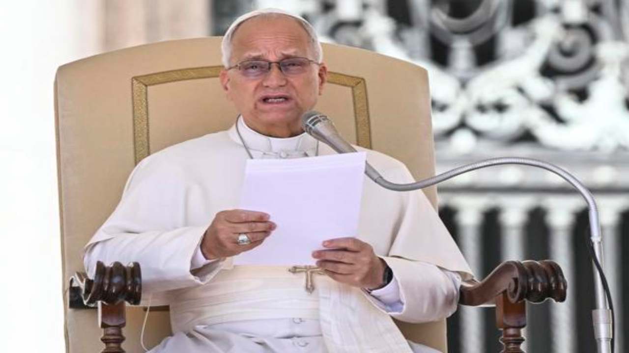 León XIV regresará al Vaticano tras ser dado de alta en el hospital